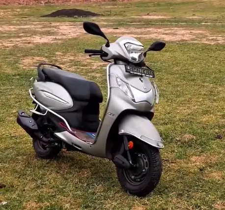 Honda Activa scooter rental in Bhuj - Jolly Auto Rental